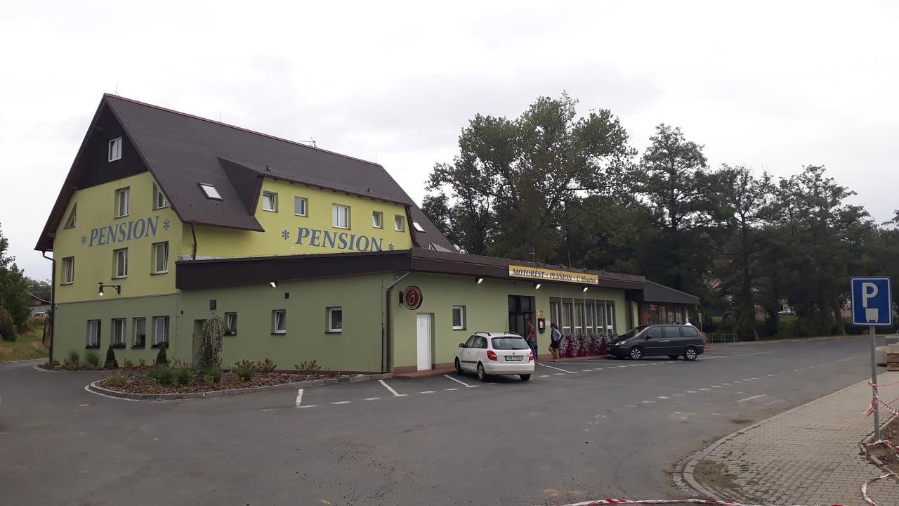 Motorest-Pension U Hrachu,S.R.O. Hotel Klatovy Bagian luar foto